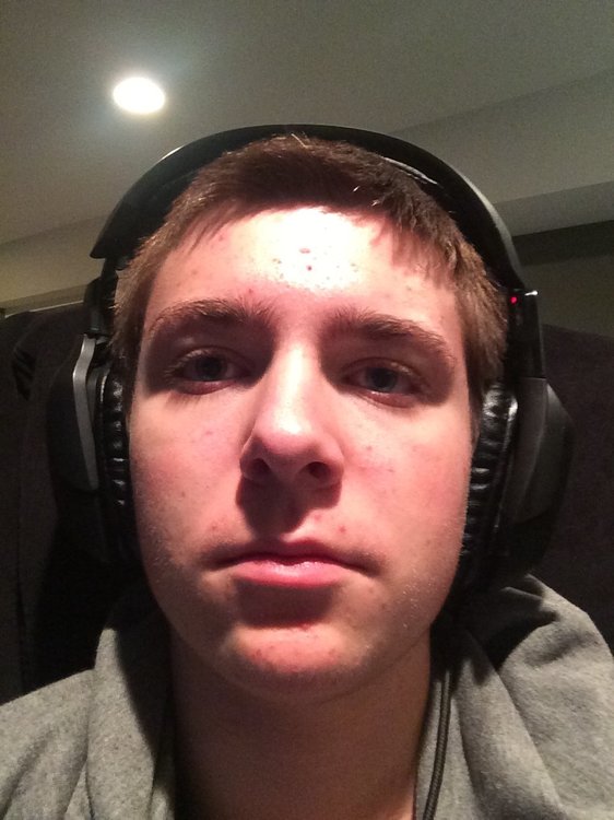 5aa4c1be8b82c_Selfie2.thumb.JPG.afff0ec1c4ceb2f0e6707498acfd5a42.JPG