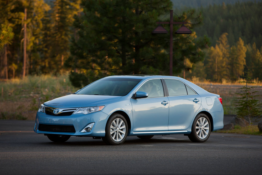 acarspondent.com_wordpress_wp_content_uploads_2012_03_2012_Toyota_Camry_Hybrid_031.thumb.jpg.d55374b99adbdc0b85f437ecc961439d.jpg