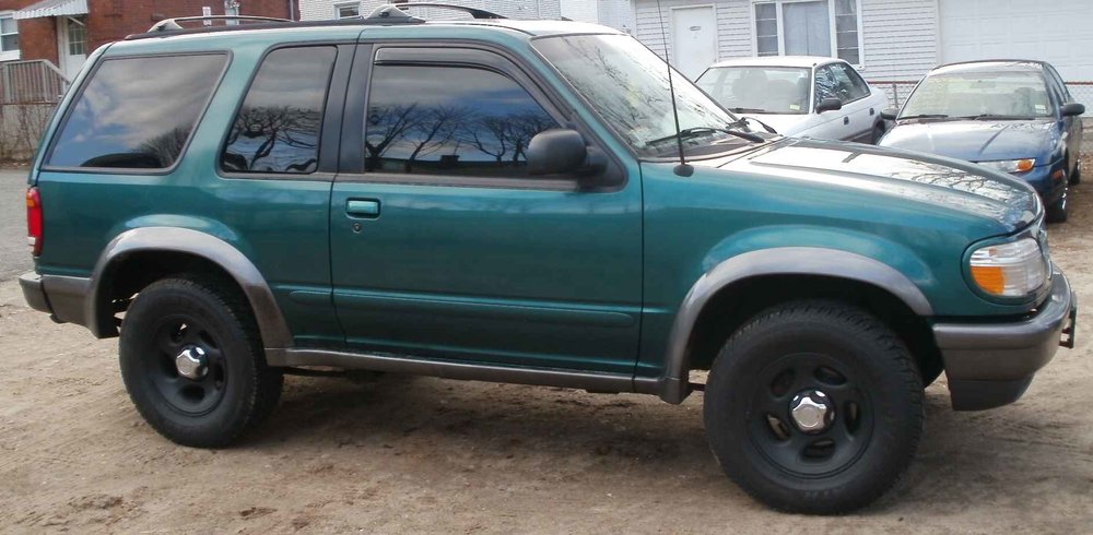 adaviddna.com_images_Cars_1998_explorer_green_P2170147.thumb.JPG.1b0d282ddd42e0fb7a91a26dc1192edd.JPG
