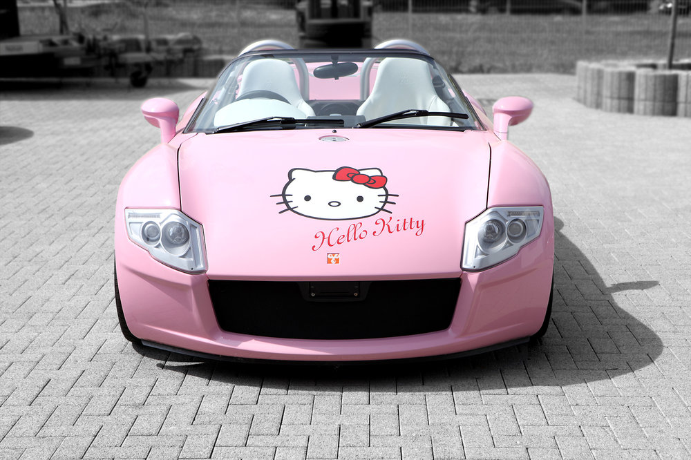 afc07.deviantart.net_fs71_f_2012_118_f_8_hello_kitty_car___yes_roadster_by_tbl2_d4xue2q.thumb.jpg.36f916634c82fdb94841921db1618f13.jpg