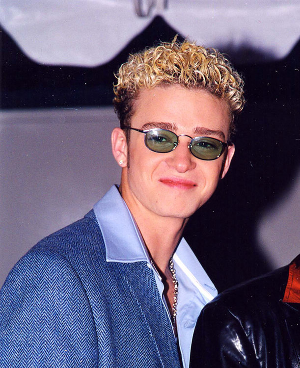 frosted-tips-justin-timberlake01.thumb.jpg.8b40890093bcb7652d275d1b8518a012.jpg